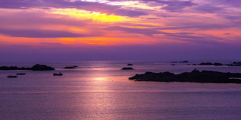 The Cobo Bay Hotel privacy policy.